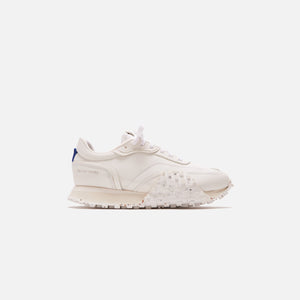 Filling Pieces Crease Runner 683 - White