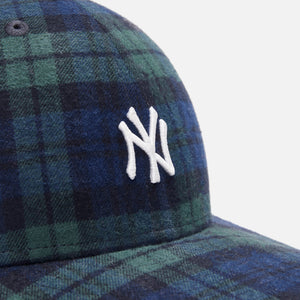 Kith for New York Yankees Plaid New Era Cap - Blackwatch