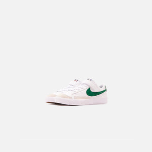 Nike Blazer Low `77 BP - White / Pine Green / Black