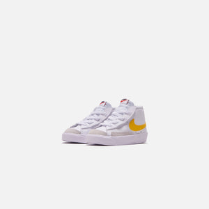 Nike Blazer Mid `77 - White / Vivid / Sulfur / Pecan