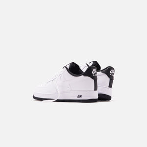 Nike Air Force 1 '07 Low - White / Black